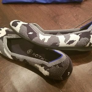 NWOT Rothy's Camo Round-Toe Flats Sz 7